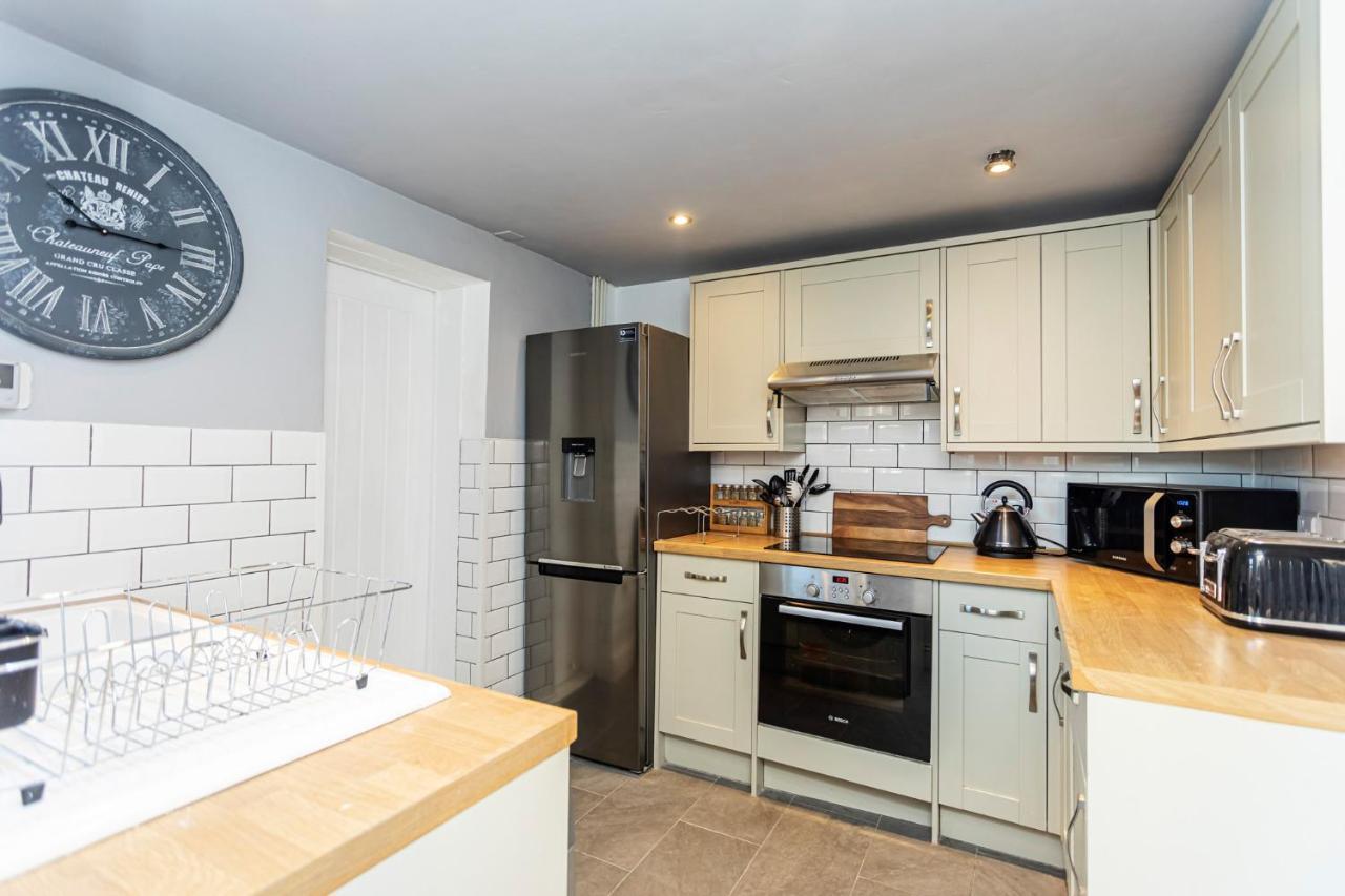 Modern 3 Bed, Heart Of Ashley Cross, 5 Mins To Sandbanks פול מראה חיצוני תמונה
